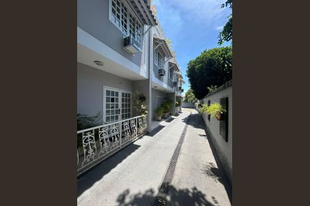 Casa à venda com 180m², 4 quartos e 3 vagas