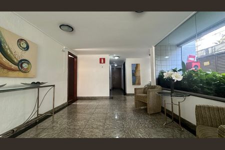 Apartamento para alugar com 95m², 3 quartos e 2 vagas Apartamento para alugar com 95m², 3 quartos e 2 vagasHall social