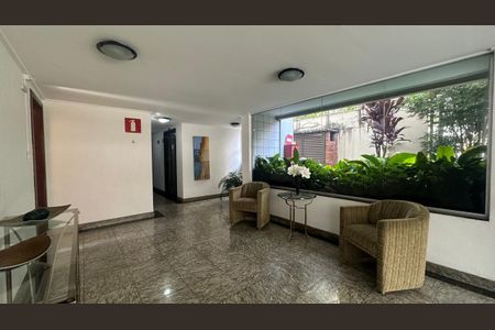 Apartamento para alugar com 95m², 3 quartos e 2 vagas Apartamento para alugar com 95m², 3 quartos e 2 vagasHall social