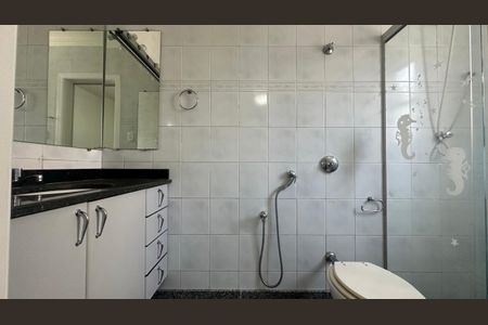 Apartamento para alugar com 95m², 3 quartos e 2 vagas Apartamento para alugar com 95m², 3 quartos e 2 vagasBanheiro