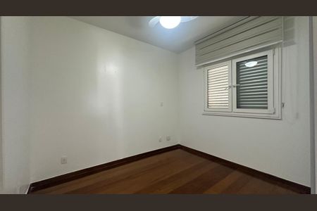 Apartamento para alugar com 95m², 3 quartos e 2 vagas Apartamento para alugar com 95m², 3 quartos e 2 vagasQuarto
