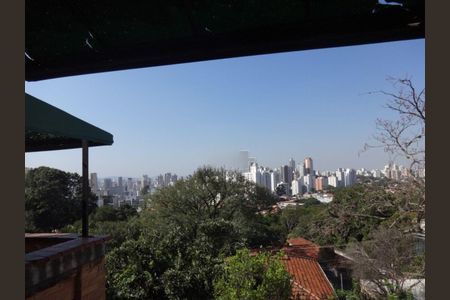 Casa à venda com 264m², 4 quartos e 5 vagas