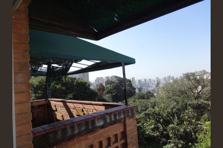 Casa à venda com 264m², 4 quartos e 5 vagas