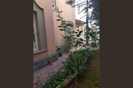 Casa à venda com 264m², 4 quartos e 5 vagas