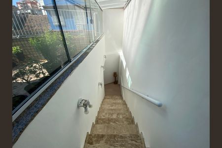 Casa à venda com 246m², 2 quartos e 1 vaga Casa à venda com 246m², 2 quartos e 1 vagaÁrea comum