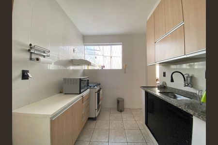 Casa à venda com 246m², 2 quartos e 1 vaga Casa à venda com 246m², 2 quartos e 1 vagaCozinha