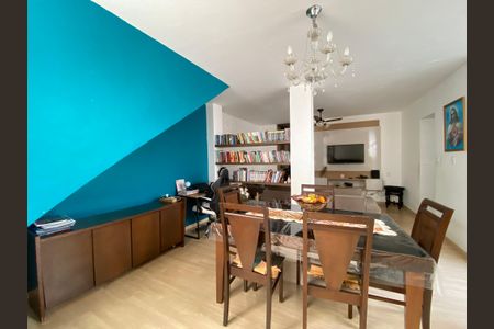 Casa à venda com 246m², 2 quartos e 1 vaga Casa à venda com 246m², 2 quartos e 1 vagaSala