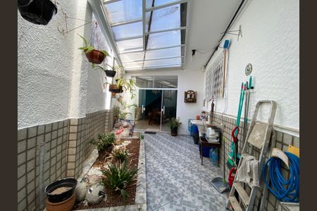 Casa à venda com 246m², 2 quartos e 1 vaga Casa à venda com 246m², 2 quartos e 1 vagaÁrea de Serviço