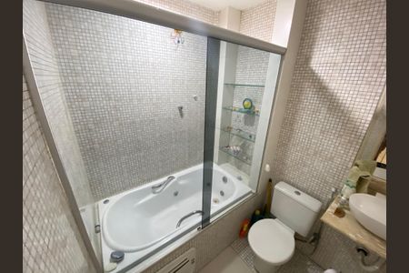 Casa à venda com 246m², 2 quartos e 1 vaga Casa à venda com 246m², 2 quartos e 1 vagaBanheiro 2
