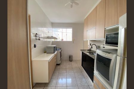 Casa à venda com 246m², 2 quartos e 1 vaga Casa à venda com 246m², 2 quartos e 1 vagaCozinha