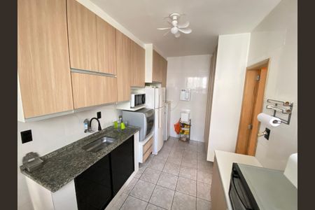 Casa à venda com 246m², 2 quartos e 1 vaga Casa à venda com 246m², 2 quartos e 1 vagaCozinha