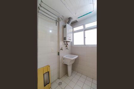 Apartamento para alugar com 65m², 3 quartos e 1 vagaÁrea de Serviço