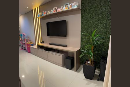 Casa à venda com 192m², 3 quartos e 3 vagasSala