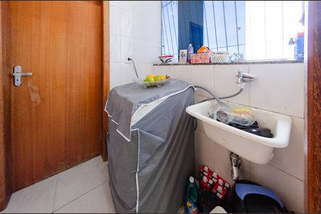 Apartamento à venda com 131m², 3 quartos e 2 vagas Apartamento à venda com 131m², 3 quartos e 2 vagasÁrea de serviço