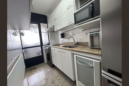 Apartamento à venda com 75m², 3 quartos e 2 vagas Apartamento à venda com 75m², 3 quartos e 2 vagasCozinha