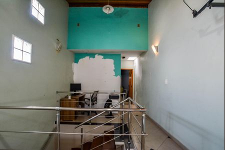 Casa à venda com 242m², 4 quartos e 2 vagas Casa à venda com 242m², 4 quartos e 2 vagasÁrea comum