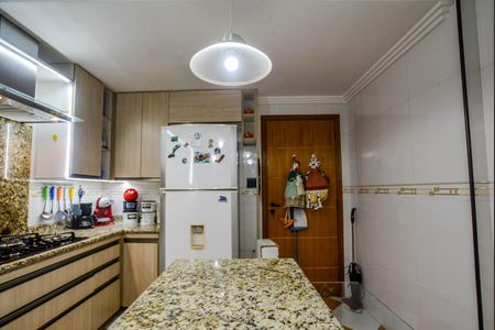 Casa à venda com 242m², 4 quartos e 2 vagas Casa à venda com 242m², 4 quartos e 2 vagasCozinha