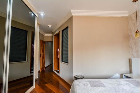 Casa à venda com 242m², 4 quartos e 2 vagas Casa à venda com 242m², 4 quartos e 2 vagasSuíte 2