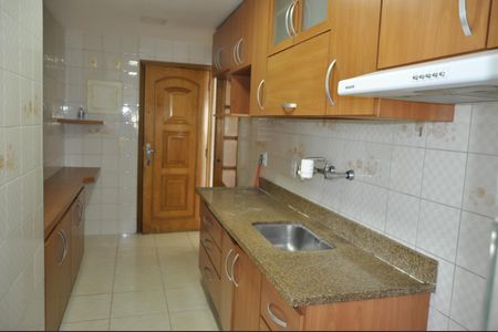 Apartamento à venda com 85m², 2 quartos e 2 vagasCozinha