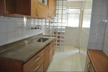 Apartamento à venda com 85m², 2 quartos e 2 vagasCozinha