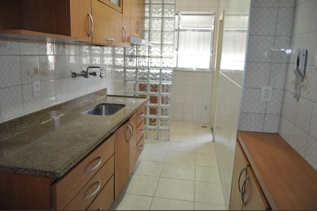 Apartamento à venda com 85m², 2 quartos e 2 vagasCozinha