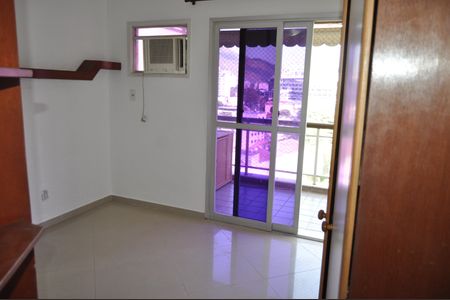 Apartamento à venda com 85m², 2 quartos e 2 vagasSuíte