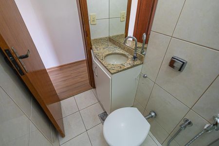 Apartamento à venda com 67m², 2 quartos e 2 vagas Apartamento à venda com 67m², 2 quartos e 2 vagasBanheiro Social
