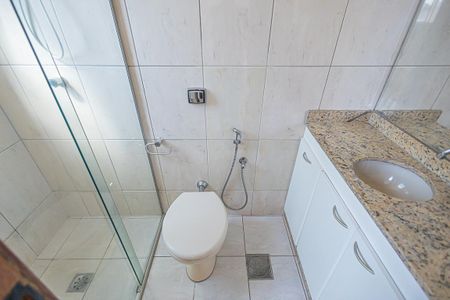 Apartamento à venda com 67m², 2 quartos e 2 vagas Apartamento à venda com 67m², 2 quartos e 2 vagasSuíte Banheiro