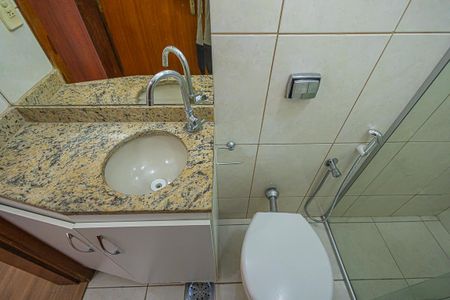 Apartamento à venda com 67m², 2 quartos e 2 vagas Apartamento à venda com 67m², 2 quartos e 2 vagasBanheiro Social
