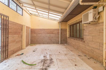 Casa à venda com 144m², 3 quartos e 1 vagaÁrea de Serviço