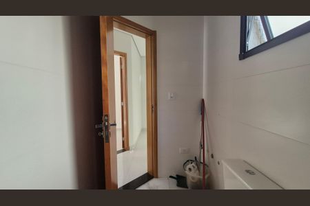 Apartamento à venda com 45m², 2 quartos e 1 vaga Apartamento à venda com 45m², 2 quartos e 1 vagaBanheiro