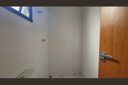 Apartamento à venda com 45m², 2 quartos e 1 vaga Apartamento à venda com 45m², 2 quartos e 1 vagaBanheiro