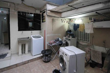 Casa à venda com 321m², 5 quartos e 3 vagasQuintal