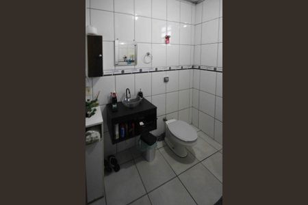 Casa à venda com 321m², 5 quartos e 3 vagasBanheiro casa 03