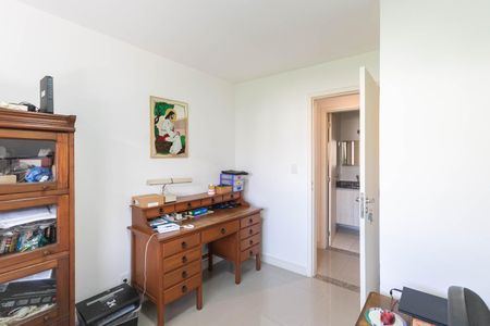 Apartamento à venda com 192m², 3 quartos e 2 vagasQuarto 1