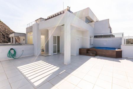 Apartamento à venda com 192m², 3 quartos e 2 vagasCobertura