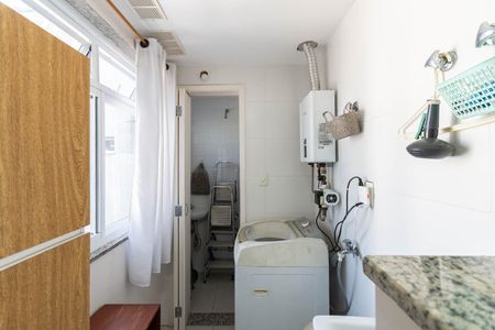 Apartamento à venda com 192m², 3 quartos e 2 vagasÁrea de Serviço