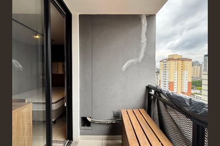 Varanda de kitnet/studio para alugar com 1 quarto, 30m² em Itaim Bibi, São Paulo