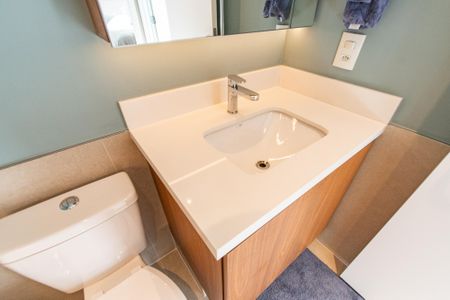 Apartamento à venda com 80m², 3 quartos e 1 vaga Apartamento à venda com 80m², 3 quartos e 1 vagaBanheiro