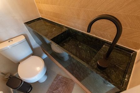 Apartamento à venda com 80m², 3 quartos e 1 vaga Apartamento à venda com 80m², 3 quartos e 1 vagaLavabo