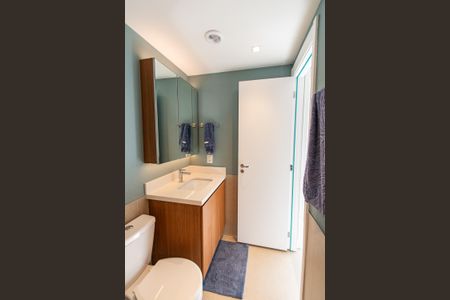 Apartamento à venda com 80m², 3 quartos e 1 vaga Apartamento à venda com 80m², 3 quartos e 1 vagaBanheiro