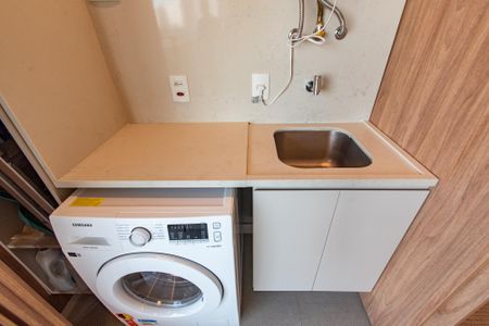 Apartamento à venda com 80m², 3 quartos e 1 vaga Apartamento à venda com 80m², 3 quartos e 1 vagaÁrea de serviço