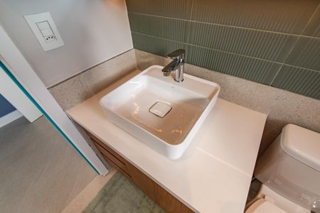 Apartamento à venda com 80m², 3 quartos e 1 vaga Apartamento à venda com 80m², 3 quartos e 1 vagaBanheiro da Suíte