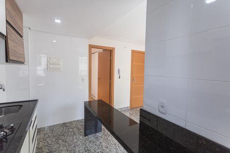 Apartamento à venda com 32m², 1 quarto e 1 vaga Apartamento à venda com 32m², 1 quarto e 1 vagaCozinha e Área de Serviço