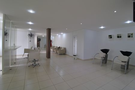 Apartamento à venda com 75m², 2 quartos e 1 vagaÁrea comum