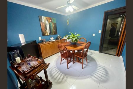 Casa à venda com 148m², 2 quartos e 2 vagas Casa à venda com 148m², 2 quartos e 2 vagasCopa