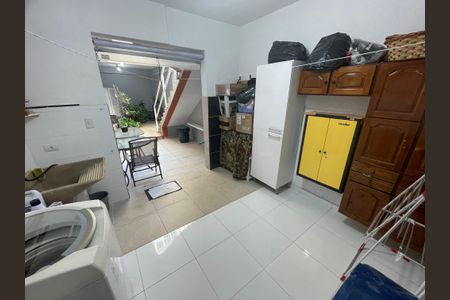 Casa à venda com 148m², 2 quartos e 2 vagas Casa à venda com 148m², 2 quartos e 2 vagasÁrea de Serviço