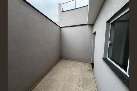 Casa à venda com 100m², 3 quartos e 2 vagasQuintal