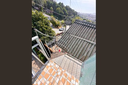 Apartamento para alugar com 9m², 1 quarto e sem vagaEscada