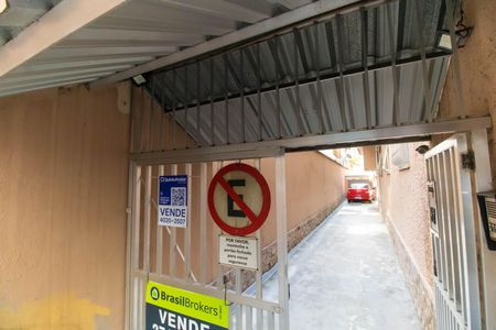 Apartamento à venda com 99m², 3 quartos e sem vaga Apartamento à venda com 99m², 3 quartos e sem vagaPlaquinha